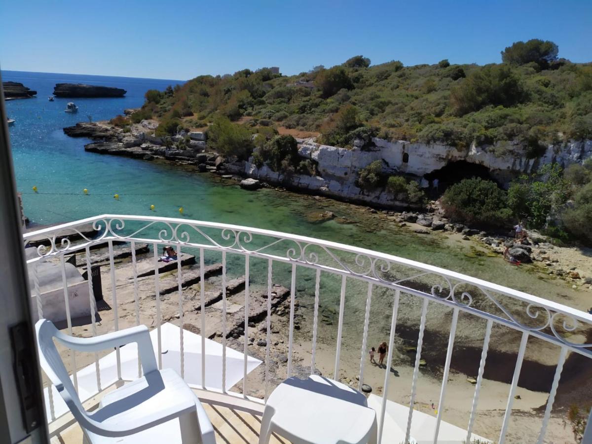 Hostal Xuroy Cala Alcaufar Esterno foto