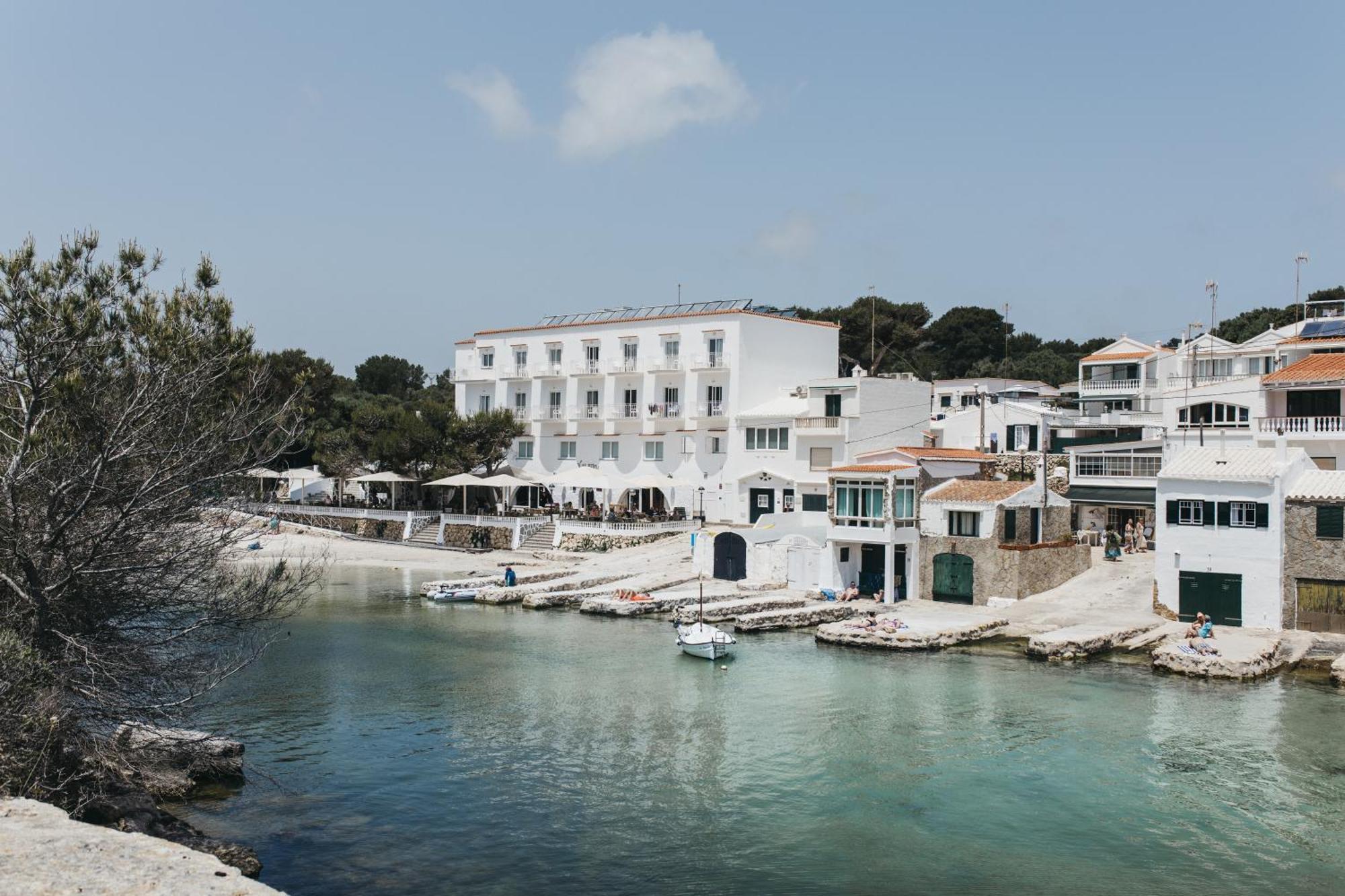 Hostal Xuroy Cala Alcaufar Esterno foto