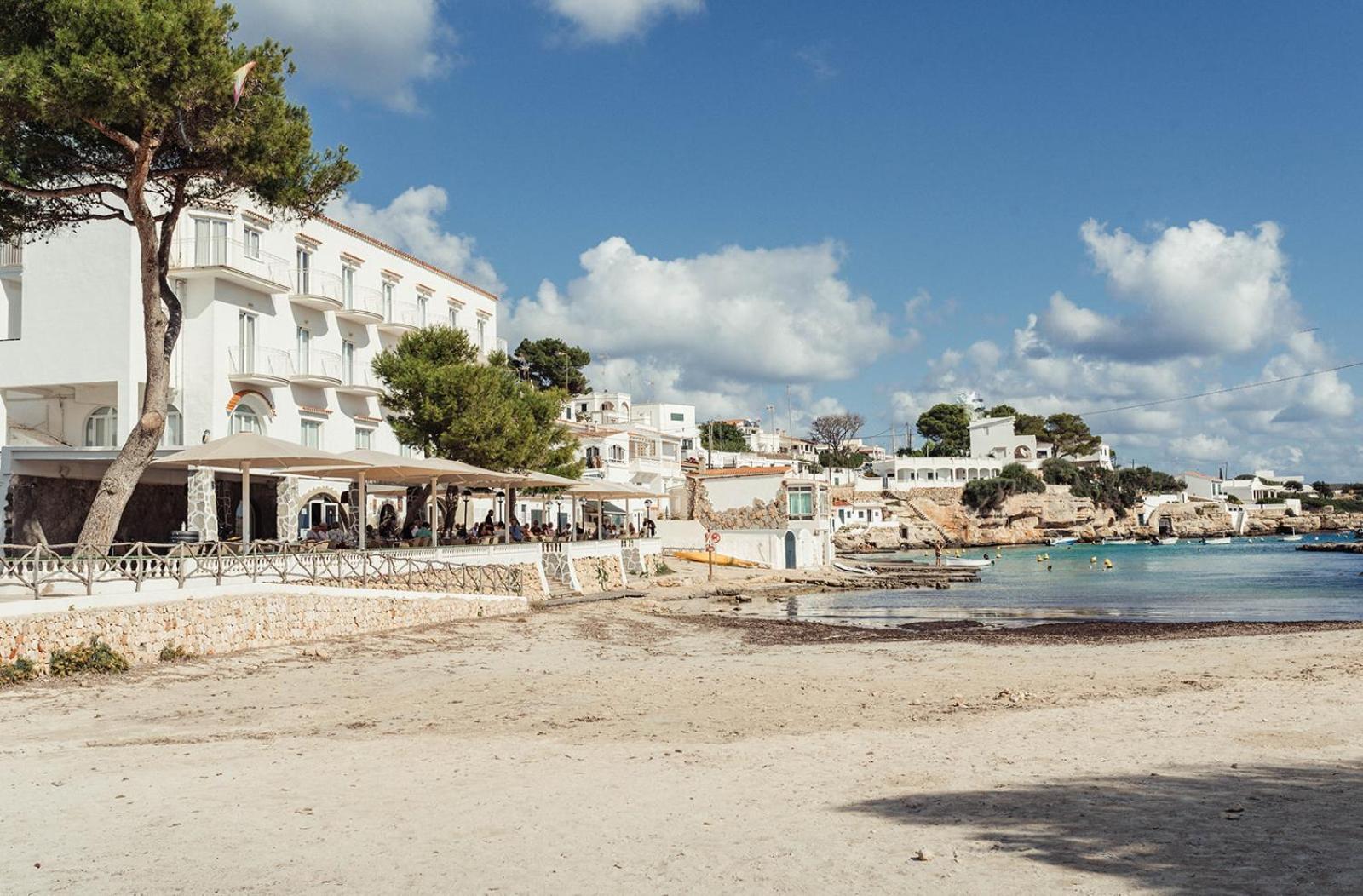 Hostal Xuroy Cala Alcaufar Esterno foto