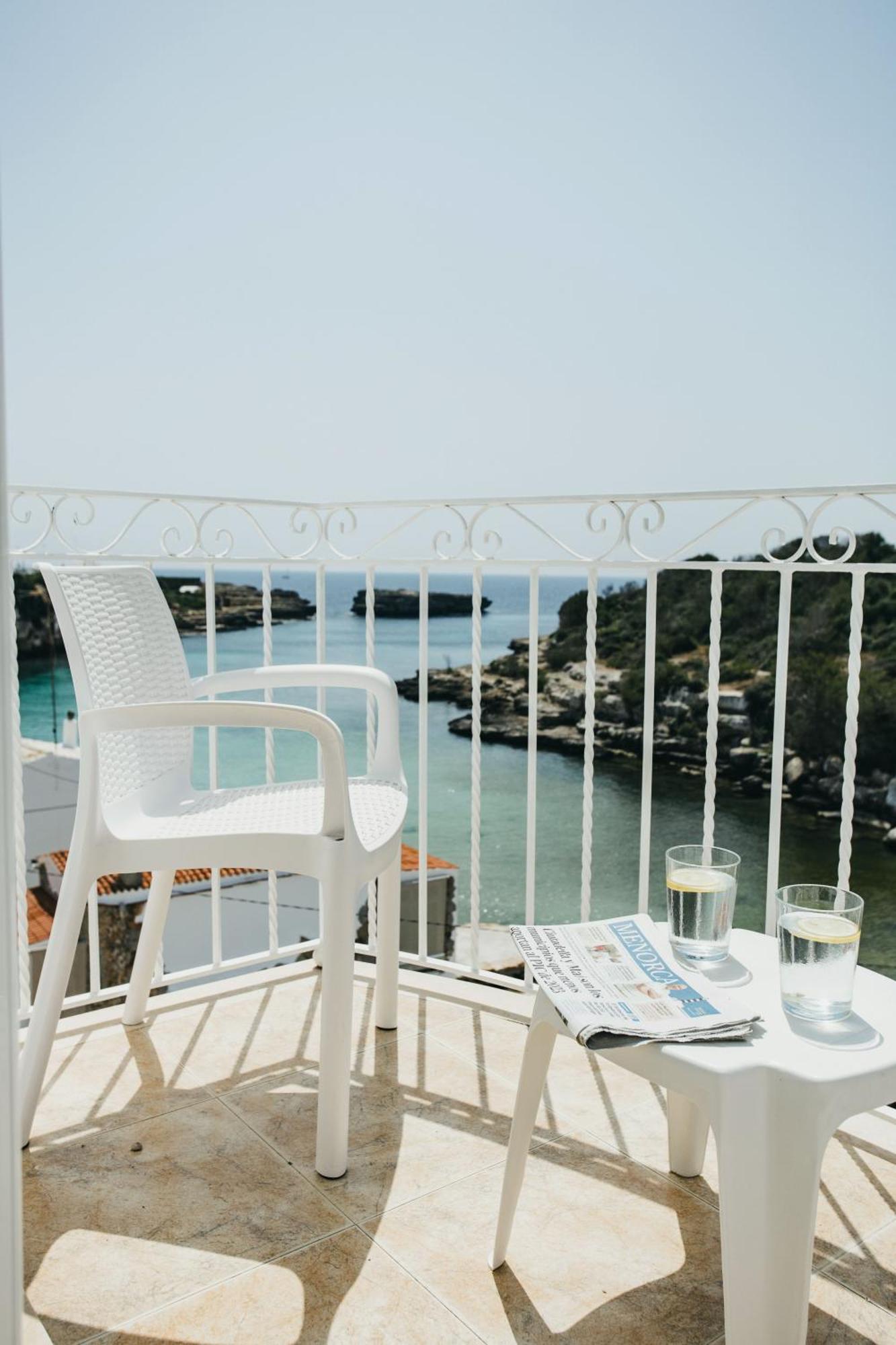 Hostal Xuroy Cala Alcaufar Esterno foto